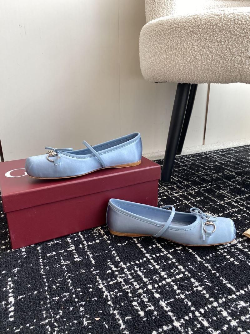 Gucci Flat Shoes